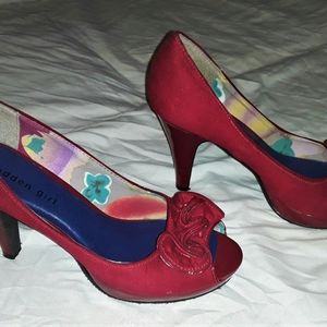 Women Madden Girl open toe pumps red bow size 10